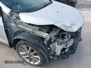 2014 Ford Escape SE с VIN 1FMCU0GX1EUE39109, выставлен на аукционе IAAI как лот 38663532 с пробегом 90 645 миль миль и . История ставок и продаж доступна на DreamBid. Изображение 14.