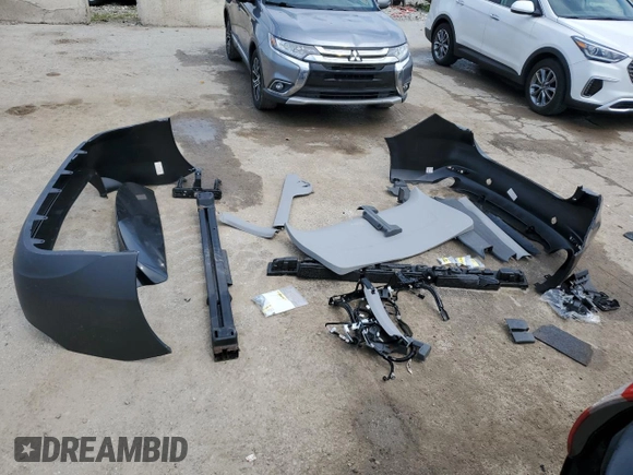 2016 Toyota Sienna LE AAS z VIN 5TDKK3DC1GS721878, wystawiony jako Copart lot #57092105 z przebiegiem 87 655 mil mil oraz Szkoda całkowita • Salvage title. Historia ofert i sprzedaży dostępna na DreamBid. Obrazek 13.
