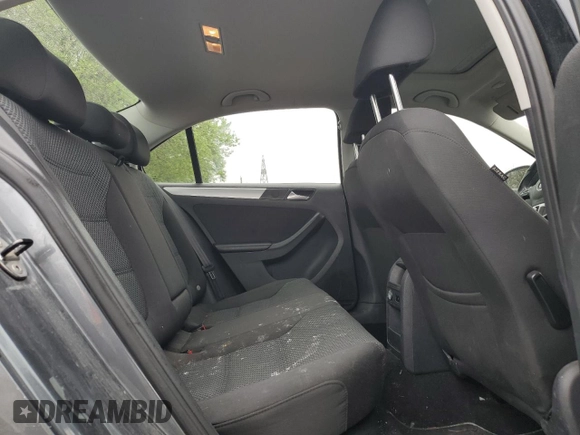 2014 Volkswagen Jetta Comfortline with VIN 3VWDL7AJ2EM399732, listed as a Copart auction lot 55946795 with 198,723 mi miles and Clean title. Bid and sale history available at DreamBid. Image 10.