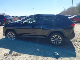2020 Toyota RAV4 XLE Premium with VIN 2T3C1RFV3LC049230, listed as a IAAI auction lot 41828346 with 62,820 mi miles. Bid and sale history available at carsss.com. Image 15.