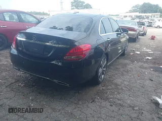 2018 Mercedes-Benz C 300 с VIN 55SWF4JB2JU248820, выставлен на аукционе IAAI как лот 42538805 с пробегом 148 140 миль миль и . История ставок и продаж доступна на DreamBid. Изображение 4.