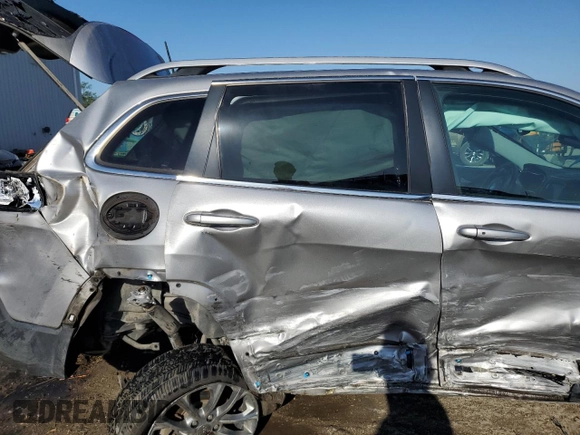 2019 Jeep Cherokee Latitude Plus with VIN 1C4PJLLB7KD197030, listed as a Copart auction lot 52854545 with 154,503 mi miles and Non Repairable. Bid and sale history available at carsss.com. Image 11.