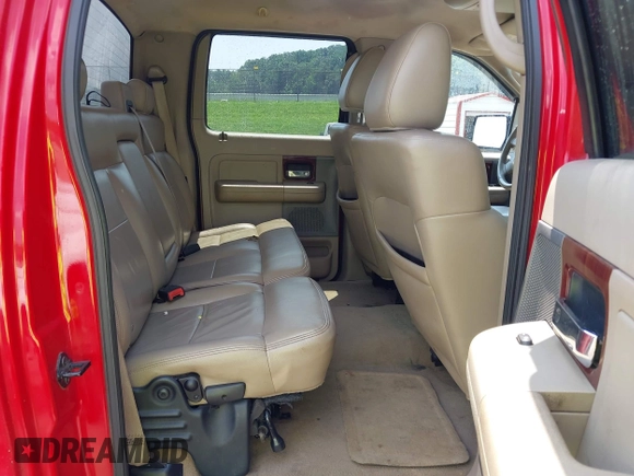 2005 Ford F-150 XLT с VIN 1FTPW14555FA82420, выставлен на аукционе IAAI как лот 42576949 с пробегом 176 361 миль миль и . История ставок и продаж доступна на DreamBid. Изображение 8.