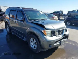 2005 Nissan Pathfinder SE with VIN 5N1AR18U45C751529, listed as a IAAI auction lot 41009894 with 167,023 mi miles. Bid and sale history available at carsss.com. Image 1.