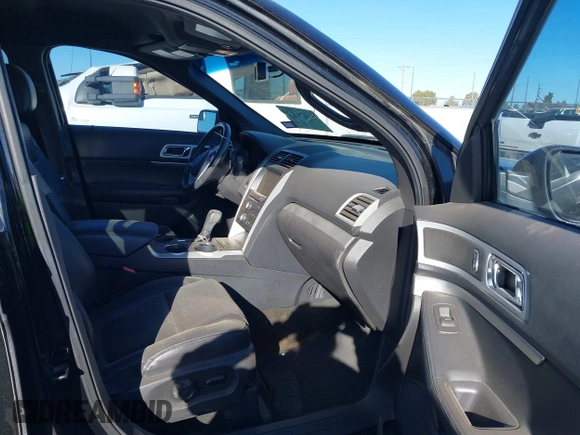 2013 Ford Explorer XLT with VIN 1FM5K7D8XDGB39196, listed as a IAAI auction lot 41729903 with 246,742 mi miles and . Bid and sale history available at DreamBid. Image 5.