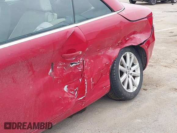 2008 Volkswagen Eos Turbo с VIN WVWBA71F88V050967, выставлен на аукционе IAAI как лот 41720844 с пробегом 137 819 миль миль и . История ставок и продаж доступна на DreamBid. Изображение 6.