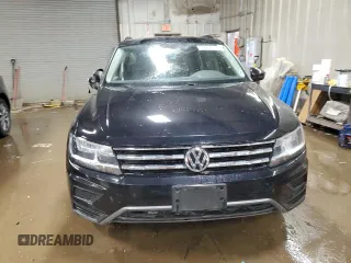 2021 Volkswagen Tiguan SE z VIN 3VV2B7AX1MM001377, wystawiony jako Copart lot #49893775 z przebiegiem 61 422 mil mil oraz Szkoda całkowita • Salvage title. Historia ofert i sprzedaży dostępna na DreamBid. Obrazek 5.
