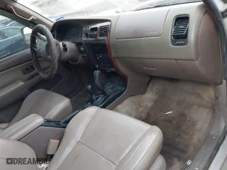 1998 Toyota 4Runner Limited with VIN JT3HN87R7W0184602, listed as a IAAI auction lot 41942100 with 272,823 mi miles. Bid and sale history available at carsss.com. Image 5.