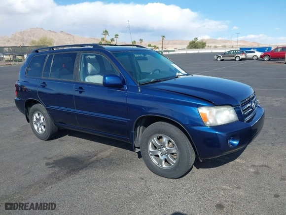 2005 Toyota Highlander with VIN JTEGP21A850067199, listed as a IAAI auction lot 41947598 with 224,108 mi miles. Bid and sale history available at carsss.com. Image 1.