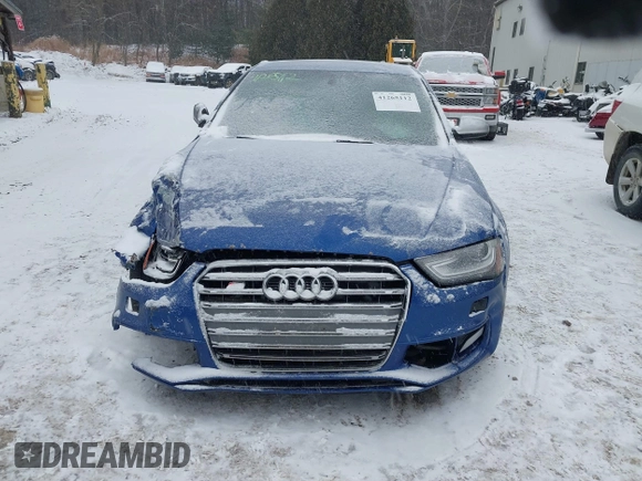 2015 Audi S4 Premium Plus with VIN WAUDGAFLXFA114706, listed as a IAAI auction lot 41265112 with 187,592 mi miles. Bid and sale history available at carsss.com. Image 13.