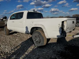 2021 Toyota Tacoma 4WD SR5 with VIN 3TMDZ5BN0MM101524, listed as a Copart auction lot 47534145 with 112,792 mi miles and Salvage Title. Bid and sale history available at carsss.com. Image 2.