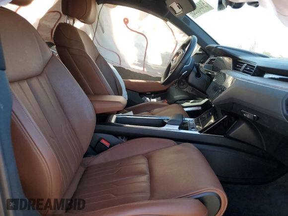 2019 Audi e-tron Prestige with VIN WA1VABGE8KB021079, listed as a Copart auction lot 51440093 with 0 mi miles. Bid and sale history available at carsss.com. Image 7.