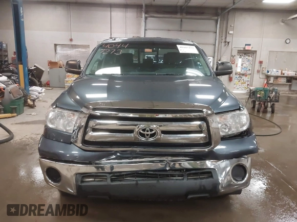 2010 Toyota Tundra 4WD Truck with VIN 5TFUM5F16AX006879, listed as a IAAI auction lot 40447273 with 219,498 mi miles. Bid and sale history available at carsss.com. Image 12.