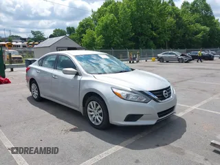2017 Nissan Altima SV z VIN 1N4AL3AP1HC476475, wystawiony jako IAAI lot #39312828 z przebiegiem 59 498 mil mil oraz . Historia ofert i sprzedaży dostępna na DreamBid. Obrazek 1.