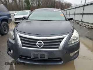 2015 Nissan Altima S with VIN 1N4AL3AP5FC123895, listed as a Copart auction lot 44811335 with 213,672 mi miles and Salvage Title. Bid and sale history available at DreamBid. Image 5.