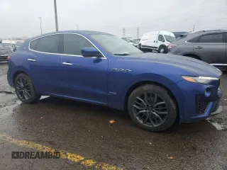 2019 Maserati Levante GranSport with VIN ZN661XUS0KX320617, listed as a Copart auction lot 49029974 with 92,698 mi miles. Bid and sale history available at carsss.com. Image 4.