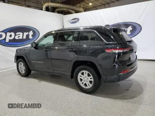 2024 Jeep Grand Cherokee Laredo with VIN 1C4RJHAG8RC715733, listed as a Copart auction lot 59886235 with 40,771 mi miles and Clean title. Bid and sale history available at DreamBid. Image 2.