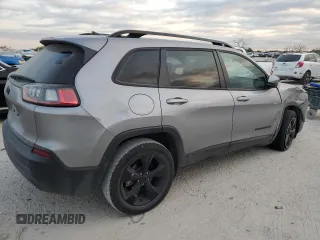 2021 Jeep Cherokee Latitude Plus with VIN 1C4PJLLB4MD204339, listed as a Copart auction lot 76270504 with 42,215 mi miles and Salvage title. Bid and sale history available at DreamBid. Image 3.