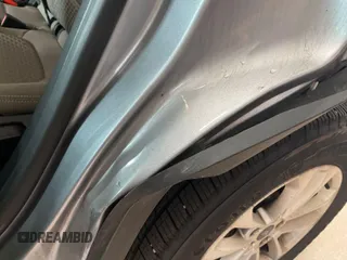 2022 Ford Escape SE z VIN 1FMCU9G60NUB32820, wystawiony jako IAAI lot #42882697 z przebiegiem 39 771 mil mil oraz . Historia ofert i sprzedaży dostępna na DreamBid. Obrazek 12.