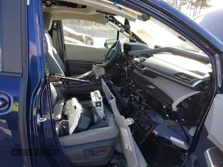2024 Toyota Sienna XLE z VIN 5TDJSKFC5RS115490, wystawiony jako IAAI lot #41984801 z przebiegiem Nie podano mil oraz . Historia ofert i sprzedaży dostępna na DreamBid. Obrazek 5.