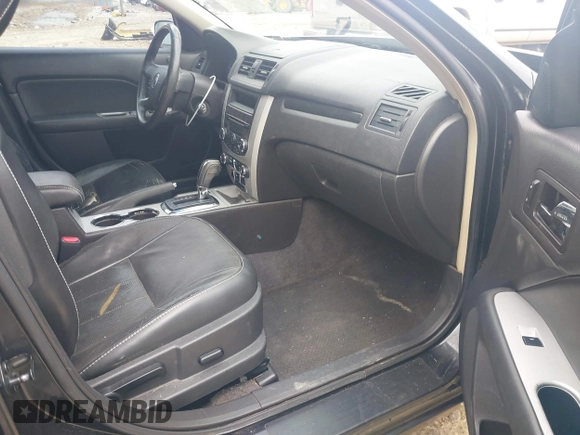 2010 Mercury Milan Premier with VIN 3MEHM0JA2AR647725, listed as a IAAI auction lot 41520840 with 236,123 mi miles and . Bid and sale history available at DreamBid. Image 5.