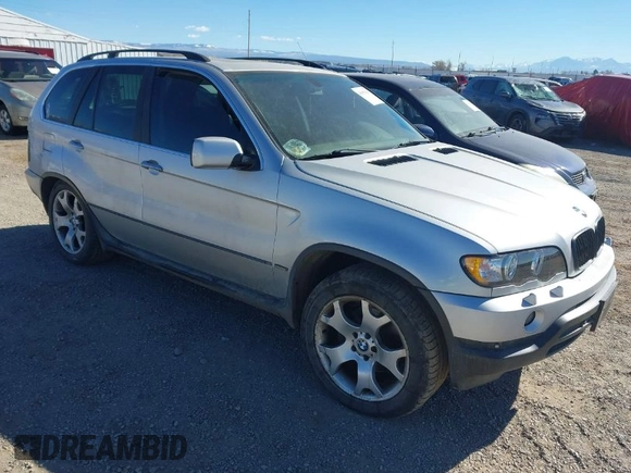 2001 BMW X5 4.4i with VIN WBAFB33581LH23527, listed as a IAAI auction lot 41851365 with 158,858 mi miles. Bid and sale history available at carsss.com. Image 1.