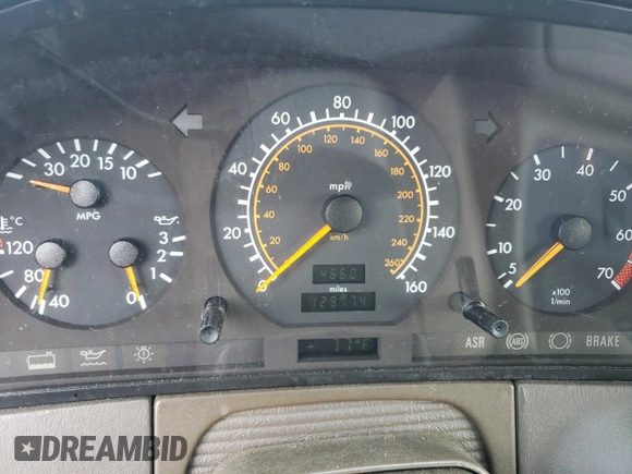1995 Mercedes-Benz S with VIN WDBGA43E5SA246161, listed as a Copart auction lot 60233354 with 129,774 mi miles and Non Repairable. Bid and sale history available at DreamBid. Image 9.