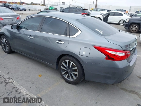 2016 Nissan Altima S z VIN 1N4AL3AP5GC131352, wystawiony jako IAAI lot #42418679 z przebiegiem 106 576 mil mil oraz . Historia ofert i sprzedaży dostępna na DreamBid. Obrazek 3.
