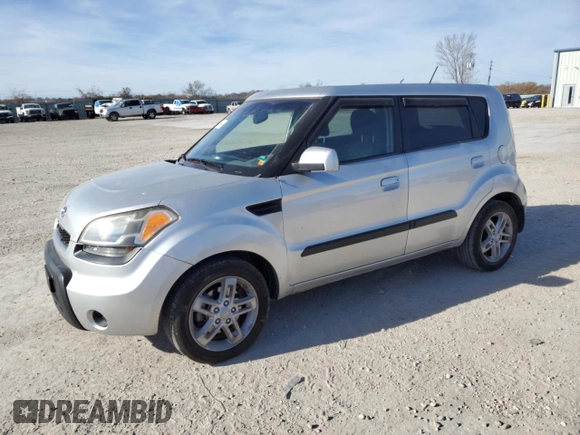 2010 Kia Soul + with VIN KNDJT2A28A7103862, listed as a Copart auction lot 82301844 with 188,238 mi miles and Salvage Title. Bid and sale history available at carsss.com. Image 1.