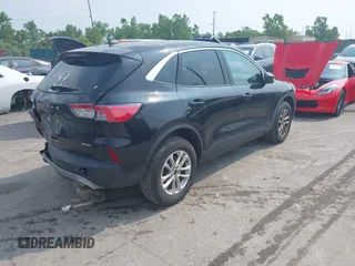 2022 Ford Escape SE with VIN 1FMCU9G62NUA72507, listed as a IAAI auction lot 42615366 with 34,214 mi miles and . Bid and sale history available at DreamBid. Image 4.