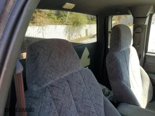 2002 GMC Sonoma SLS with VIN 1GTCS19W428200047, listed as a Copart auction lot 77114984 with 154,131 mi miles and Clean Title. Bid and sale history available at carsss.com. Image 10.