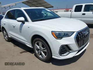2019 Audi Q3 S line Premium z VIN WA1DECF39K1079763, wystawiony jako IAAI lot #42160517 z przebiegiem 66 924 mil mil oraz . Historia ofert i sprzedaży dostępna na DreamBid. Obrazek 1.