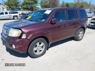 2011 Honda Pilot EX with VIN 5FNYF4H45BB063910, listed as a IAAI auction lot 41893578 with 221,918 mi miles. Bid and sale history available at carsss.com. Image 2.