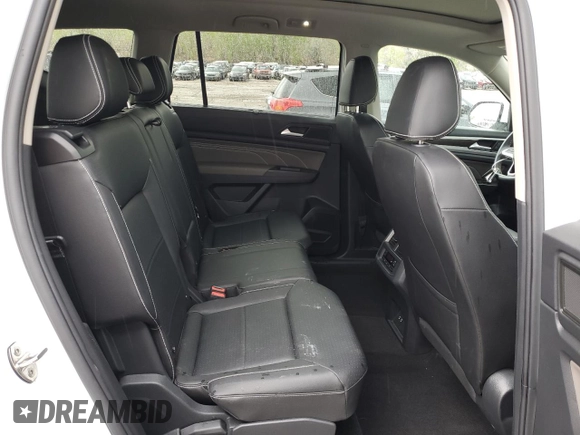 2023 Volkswagen Atlas SE z VIN 1V2KR2CA0PC529535, wystawiony jako Copart lot #55973775 z przebiegiem 23 476 mil mil oraz Czysty tytuł • Clean title. Historia ofert i sprzedaży dostępna na DreamBid. Obrazek 11.