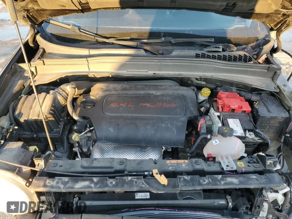 2020 Jeep Renegade Latitude with VIN ZACNJBBB6LPL85654, listed as a Copart auction lot 42907475 with 32,168 mi miles and Salvage Title. Bid and sale history available at carsss.com. Image 12.