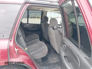 2006 GMC Envoy SLE with VIN 1GKDT13S262175296, listed as a IAAI auction lot 41866248 with 249,830 mi miles. Bid and sale history available at carsss.com. Image 8.