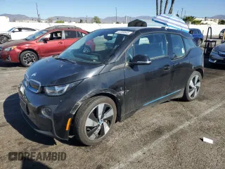 2016 BMW i3 with VIN WBY1Z4C50GV507954, listed as a Copart auction lot 42359545 with 68,630 mi miles and Salvage Title. Bid and sale history available at carsss.com. Image 1.
