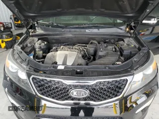 2013 Kia Sorento SX z VIN 5XYKWDA23DG369367, wystawiony jako Copart lot #57721075 z przebiegiem 133 560 mil mil oraz Szkoda całkowita • Salvage title. Historia ofert i sprzedaży dostępna na DreamBid. Obrazek 12.