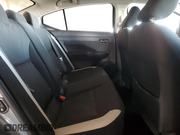 2021 Nissan Versa SV z VIN 3N1CN8EV4ML853935, wystawiony jako Copart lot #66657015 z przebiegiem 66 184 mil mil oraz Czysty tytuł • Clean title. Historia ofert i sprzedaży dostępna na DreamBid. Obrazek 10.