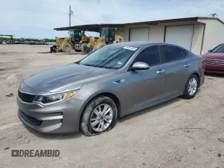 2016 Kia Optima LX z VIN 5XXGT4L39GG097307, wystawiony jako Copart lot #56001485 z przebiegiem 132 244 mil mil oraz Czysty tytuł • Clean title. Historia ofert i sprzedaży dostępna na DreamBid. Obrazek 1.