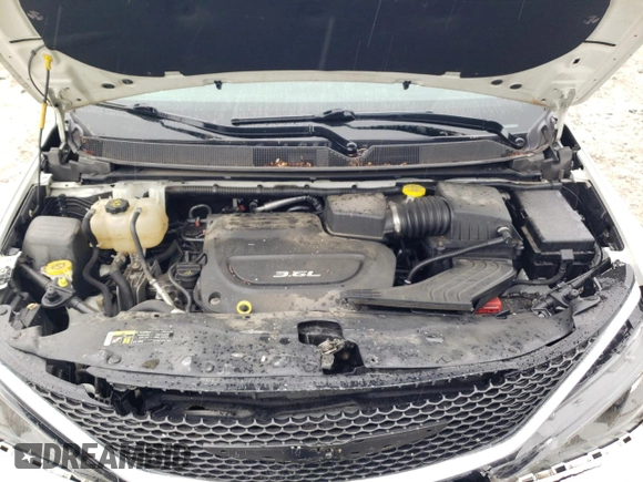 2017 Chrysler Pacifica Touring with VIN 2C4RC1DG8HR514367, listed as a Copart auction lot 60610805 with 168,796 mi miles and Non repairable. Bid and sale history available at DreamBid. Image 12.