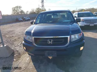 2010 Honda Ridgeline RT with VIN 5FPYK1F24AB009225, listed as a IAAI auction lot 40822938 with 273,986 mi miles. Bid and sale history available at carsss.com. Image 12.