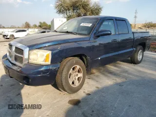 2007 Dodge Dakota SLT with VIN 1D7HE48K97S181024, listed as a Copart auction lot 44244355 with 110,016 mi miles and Salvage Title. Bid and sale history available at carsss.com. Image 1.