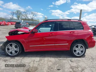 2013 Mercedes-Benz GLK 350 with VIN WDCGG8JB0DG047089, listed as a IAAI auction lot 41991336 with Not Provided miles and . Bid and sale history available at DreamBid. Image 13.