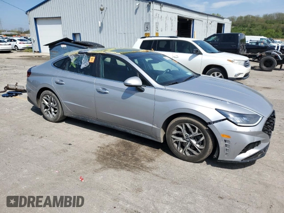 2023 Hyundai Sonata SEL z VIN KMHL14JA8PA301107, wystawiony jako Copart lot #55582305 z przebiegiem 75 022 mil mil oraz Czysty tytuł • Clean title. Historia ofert i sprzedaży dostępna na DreamBid. Obrazek 4.