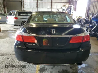 2014 Honda Accord LX z VIN 1HGCR2F32EA041720, wystawiony jako Copart lot #57214795 z przebiegiem 384 832 mil mil oraz Szkoda całkowita • Salvage title. Historia ofert i sprzedaży dostępna na DreamBid. Obrazek 6.