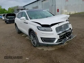 2019 Lincoln Nautilus Reserve z VIN 2LMPJ8L92KBL57413, wystawiony jako Copart lot #56824035 z przebiegiem 62 795 mil mil oraz Czysty tytuł • Clean title. Historia ofert i sprzedaży dostępna na DreamBid. Obrazek 15.