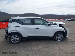 2024 Nissan Kicks S with VIN 3N1CP5BV1RL543522, listed as a IAAI auction lot 41907515 with 11,377 mi miles. Bid and sale history available at carsss.com. Image 13.