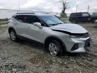 2020 Chevrolet Blazer LT z VIN 3GNKBCRS5LS606455, wystawiony jako Copart lot #58908335 z przebiegiem Nie podano mil oraz Nie do naprawy • Non repairable. Historia ofert i sprzedaży dostępna na DreamBid. Obrazek 4.