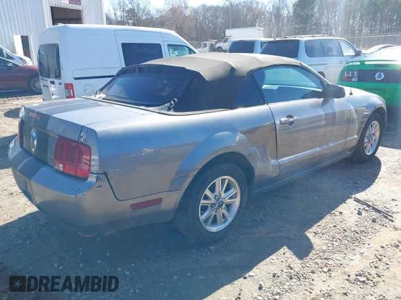 2006 Ford Mustang Standard with VIN 1ZVHT84N365107471, listed as a IAAI auction lot 41763583 with 239,204 mi miles and . Bid and sale history available at carsss.com. Image 6.